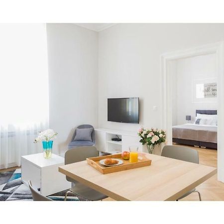 White Rose Apartment Zagreb Bagian luar foto