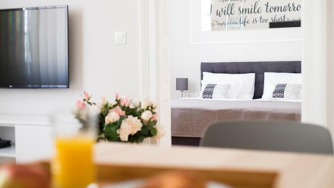 White Rose Apartment Zagreb Bagian luar foto