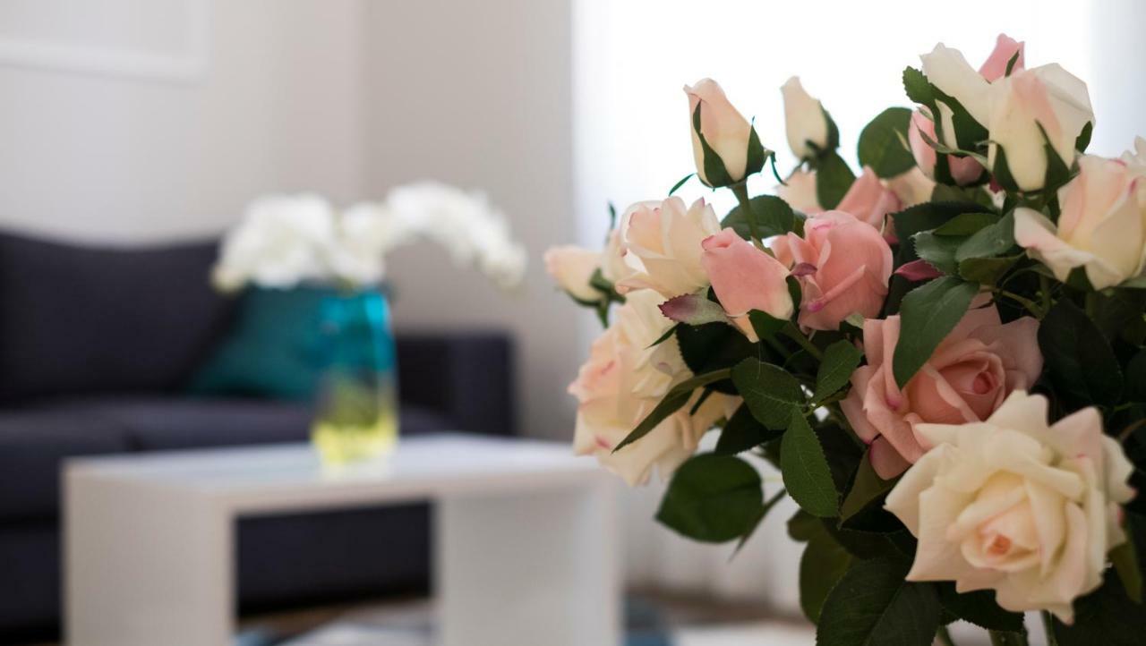 White Rose Apartment Zagreb Bagian luar foto