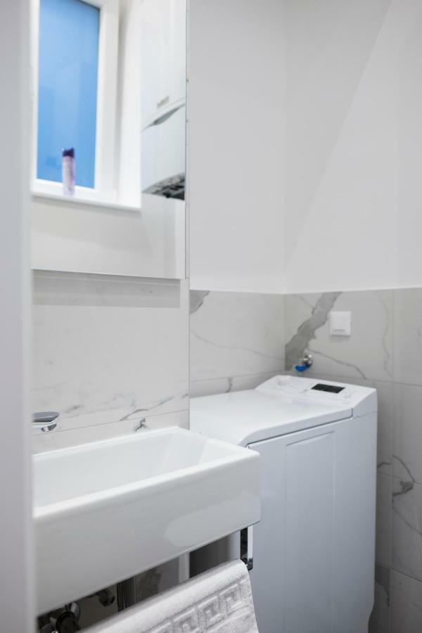 White Rose Apartment Zagreb Bagian luar foto