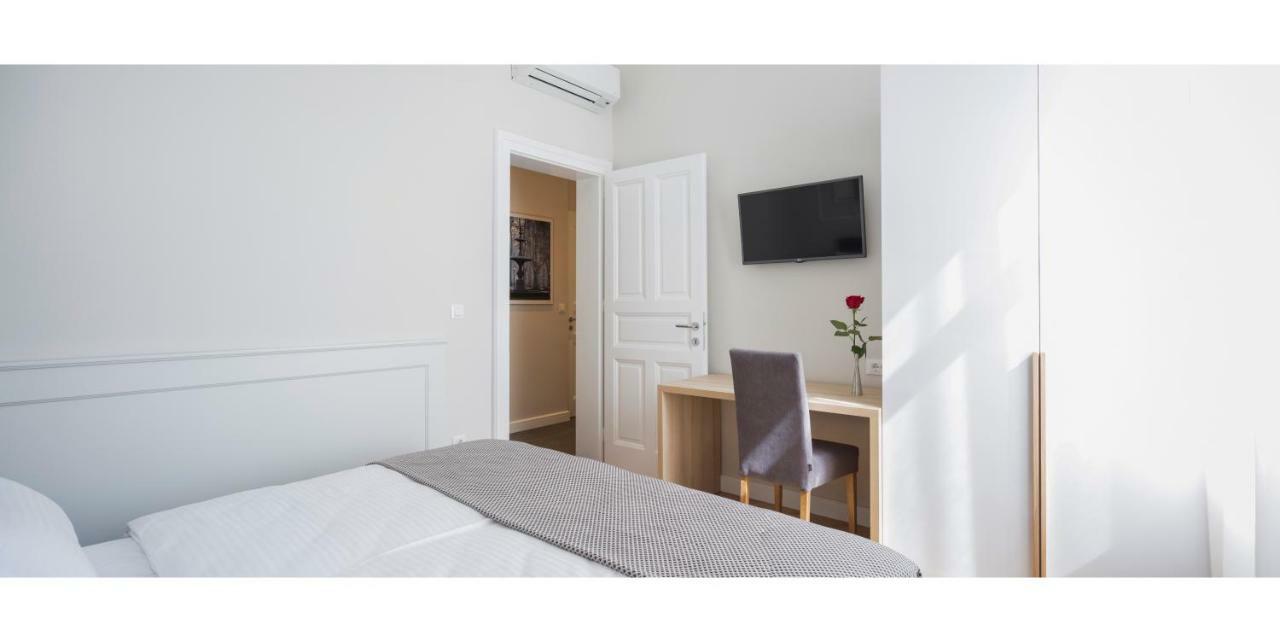 White Rose Apartment Zagreb Bagian luar foto